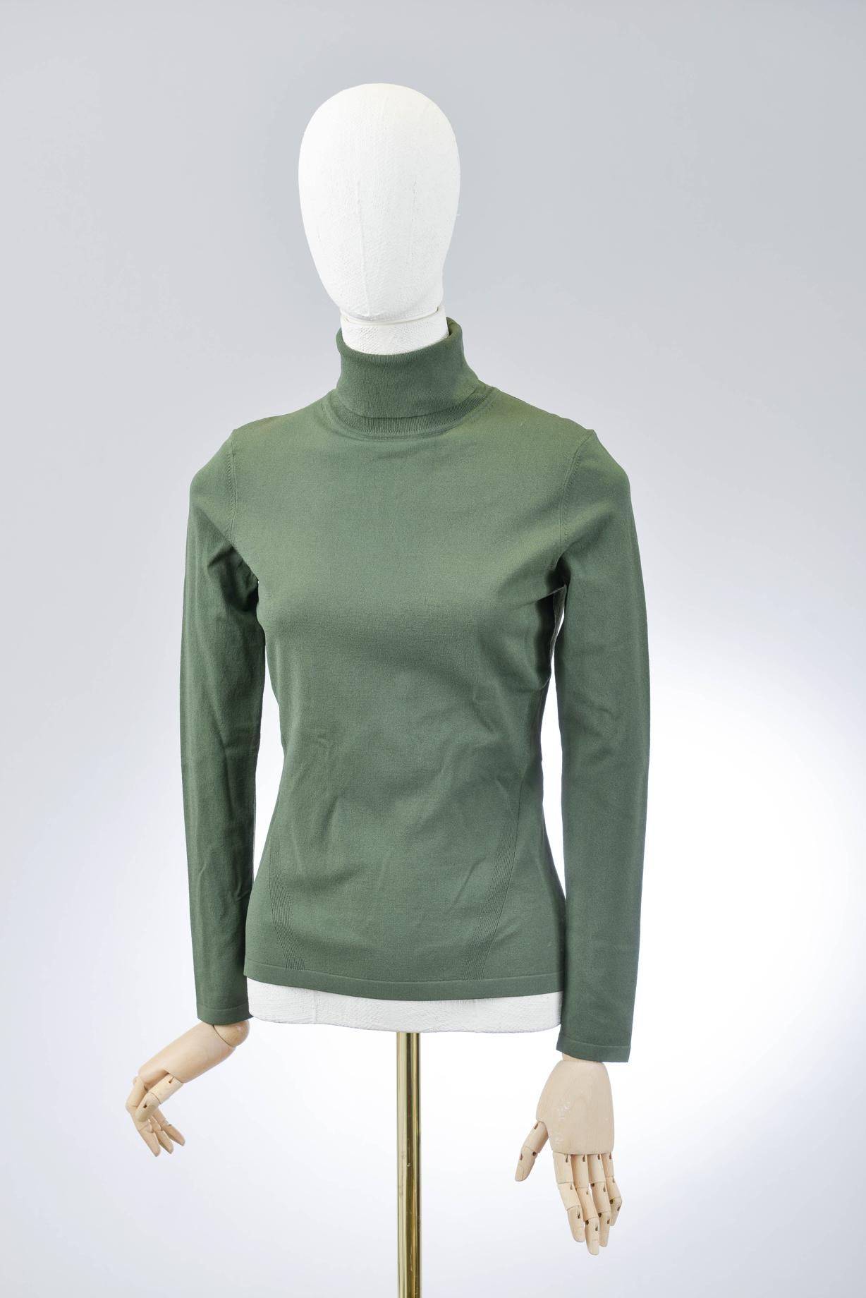 Null *尺寸XXS DVF - Diane Von Fürstenberg

套装包括。

-Viscose高领毛衣，型号为 "DVF Jelena"，颜色&hellip;