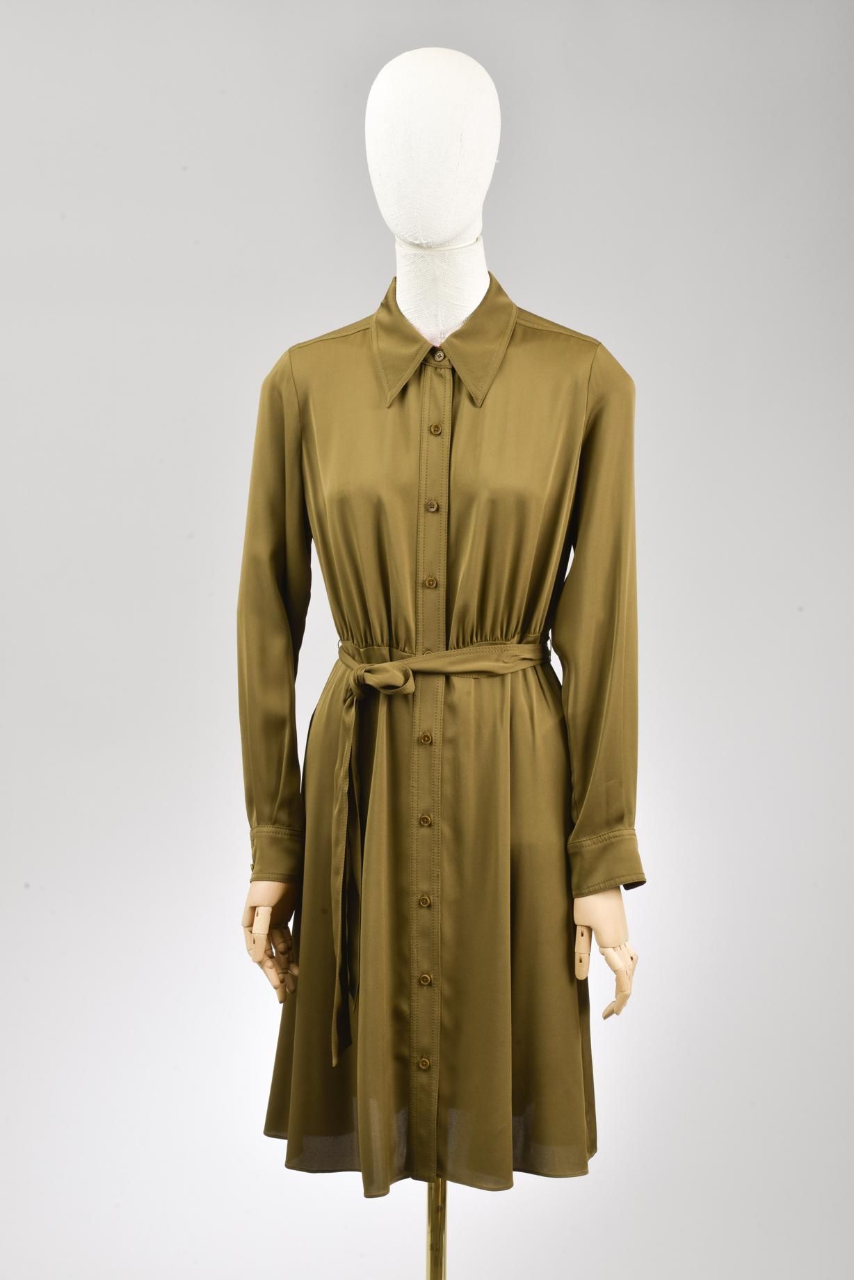 Null *尺寸XXS DVF - Diane Von Fürstenberg

套装包括。

-丝质连衣裙，型号为 "DVF Dory"，颜色为纯卡其色，名为&hellip;