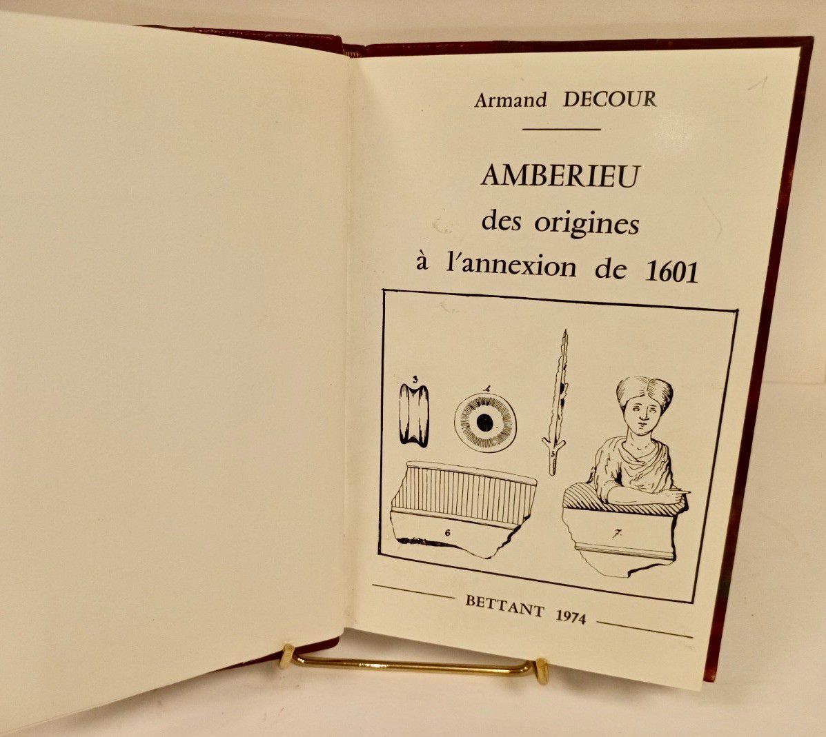 Null 
DECOUR (Armand). Ambérieu des origines à l'annexion de 1601. Bettant, 1974&hellip;