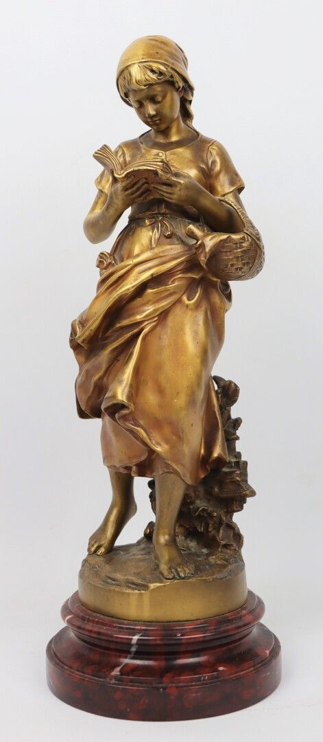Null Mathurin MOREAU (1822-1912).

La Liseuse.

Statue en bronze à patine dorée &hellip;