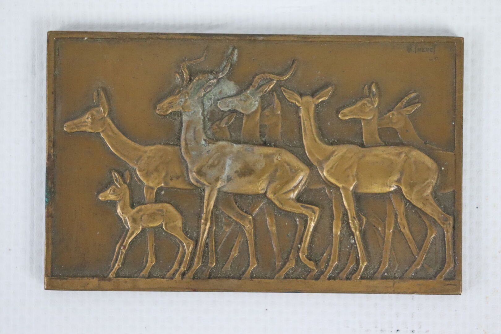 Null 勒内-特诺（1893-1963）。

羚羊。

铜牌，左上方有签名。

高_4,8厘米，宽_7,8厘米