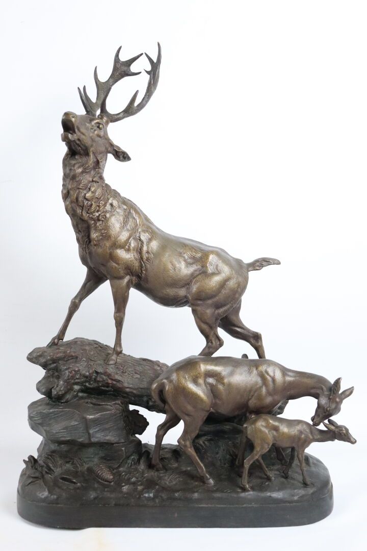 Null 查尔斯-瓦尔顿（1851-1918）。

鹿的家族。

有棕色铜锈的Regula，在露台上签名。

高_59厘米，宽_40厘米