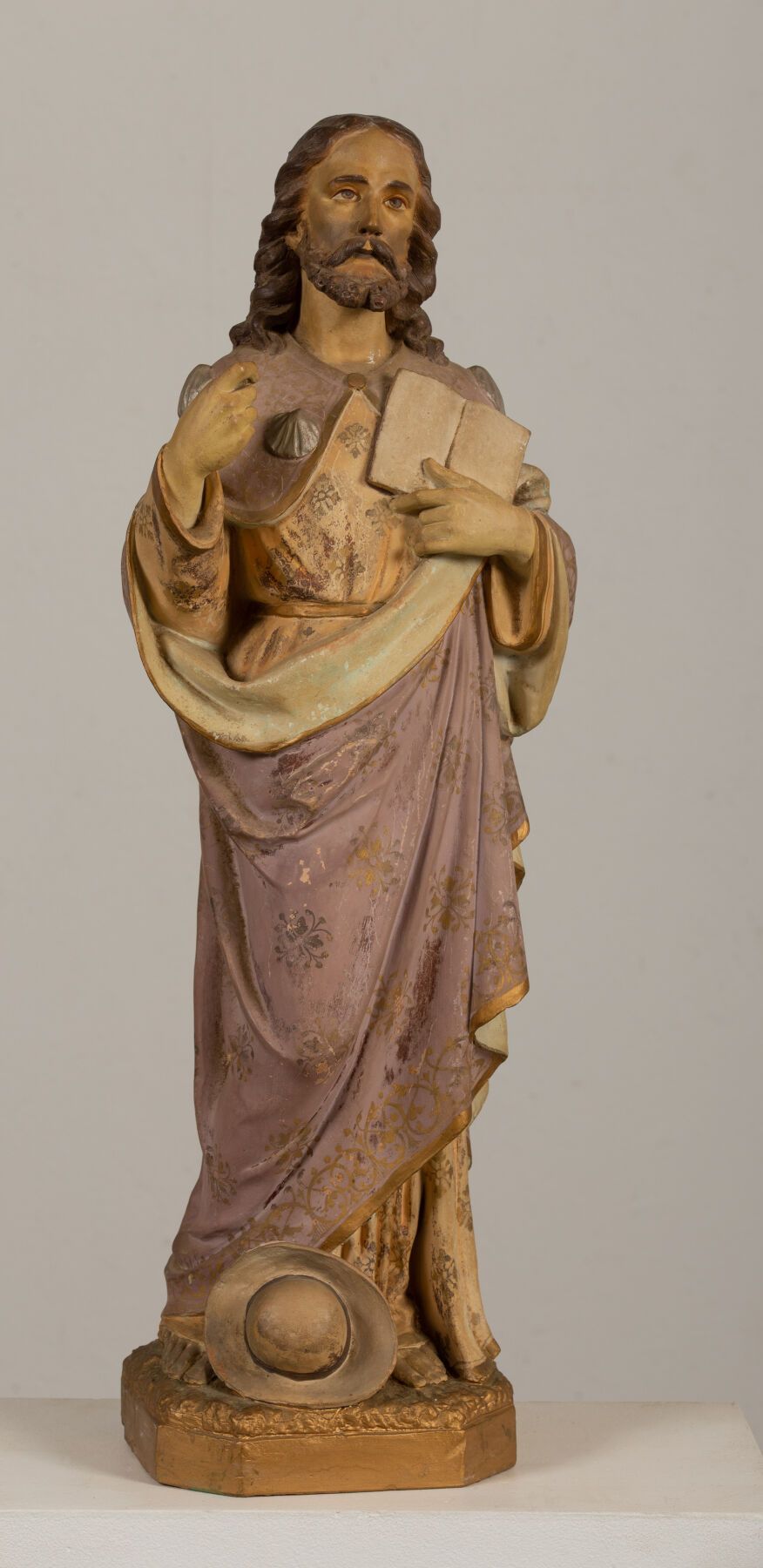 Null Scuola della fine del XIX secolo.
San Giacomo.
Statua in gesso policromo.
H&hellip;