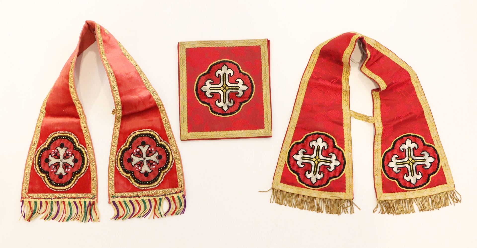 Null Meeting of two religious stoles and a religious square in red fabric with f&hellip;