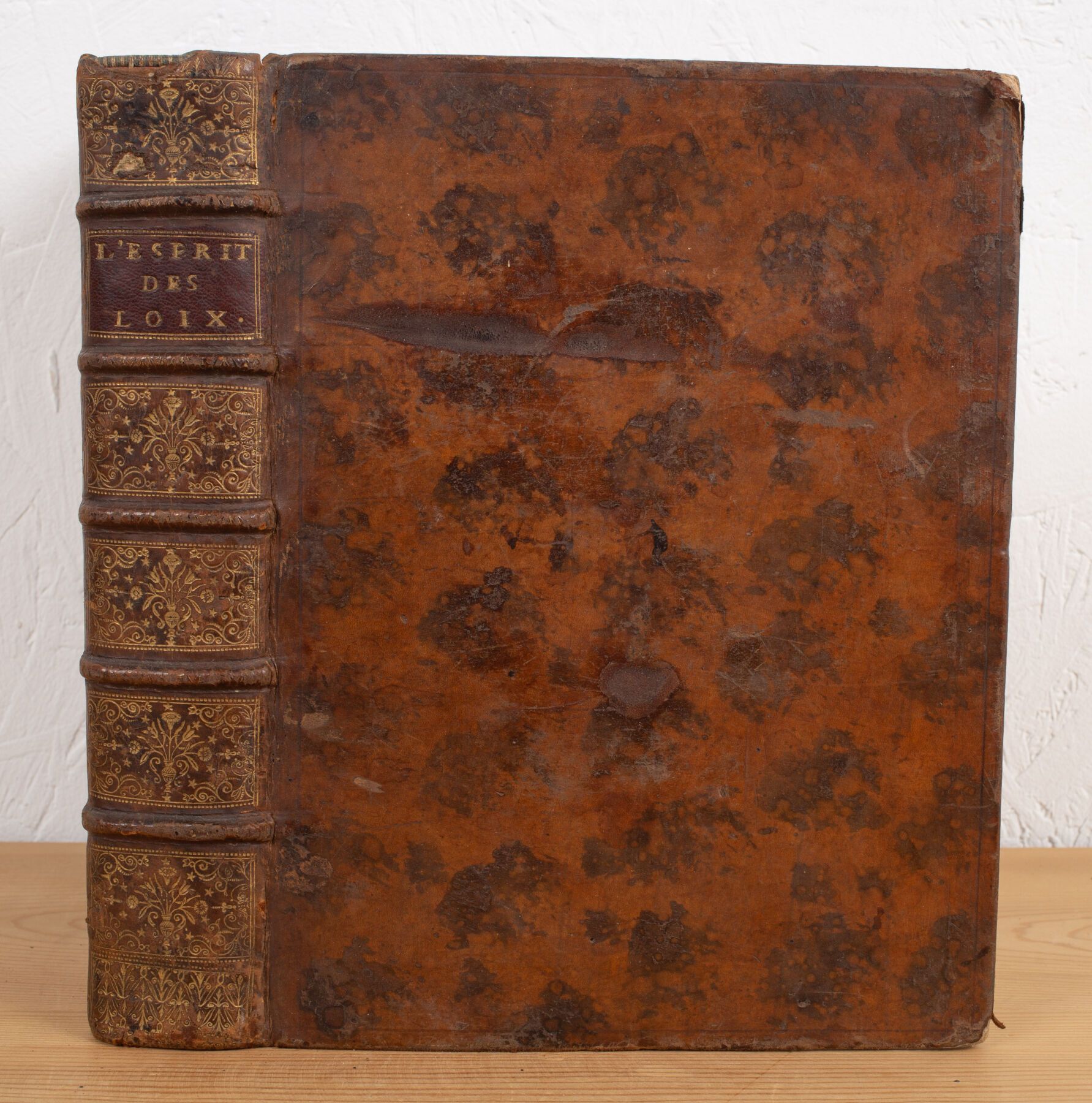 Null MONTESQUIEU. 
De l'Esprit des loix.莱顿，chez les libraires associés，1749年。两卷合&hellip;