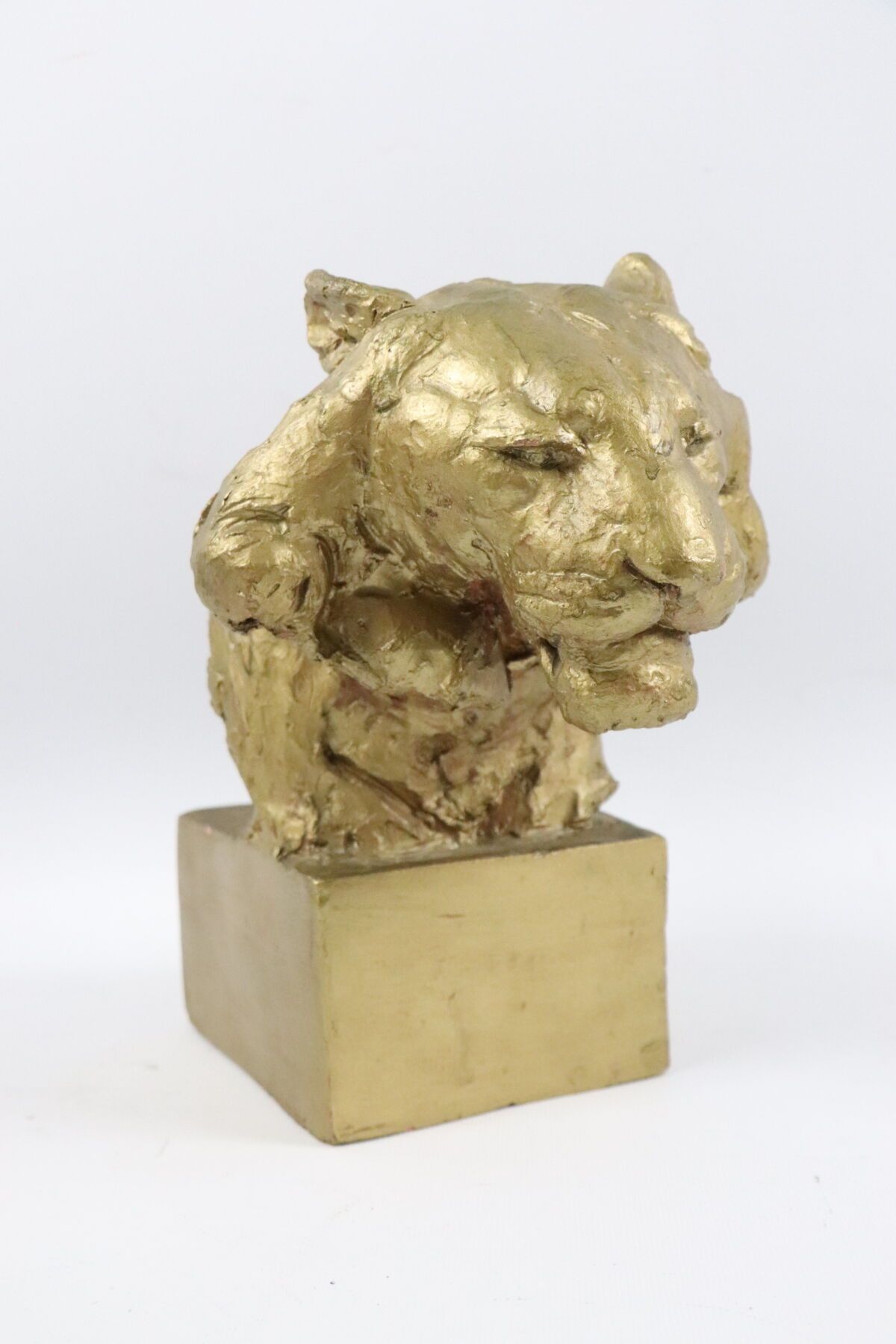Null COCRY (aktiv im 20. Jahrhundert).
Jahrhundert. Kopf eines Tigers.
Skulptur &hellip;