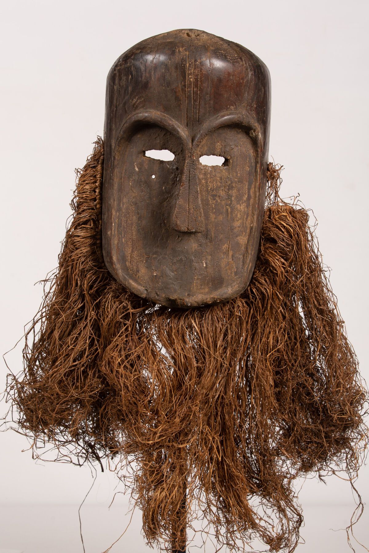 Null 加蓬。
獠牙面具，为殖民地圈子的副本。
高_70厘米，宽_40厘米，长_16厘米。