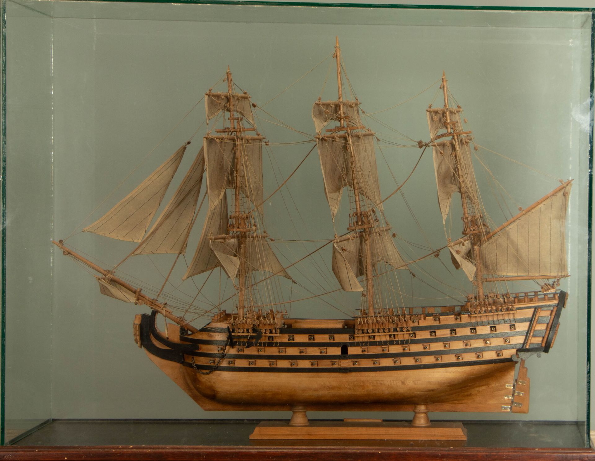 Null Le Soleil Royal.
Importante maquette du navire amiral de Louis XIV de 1669 &hellip;