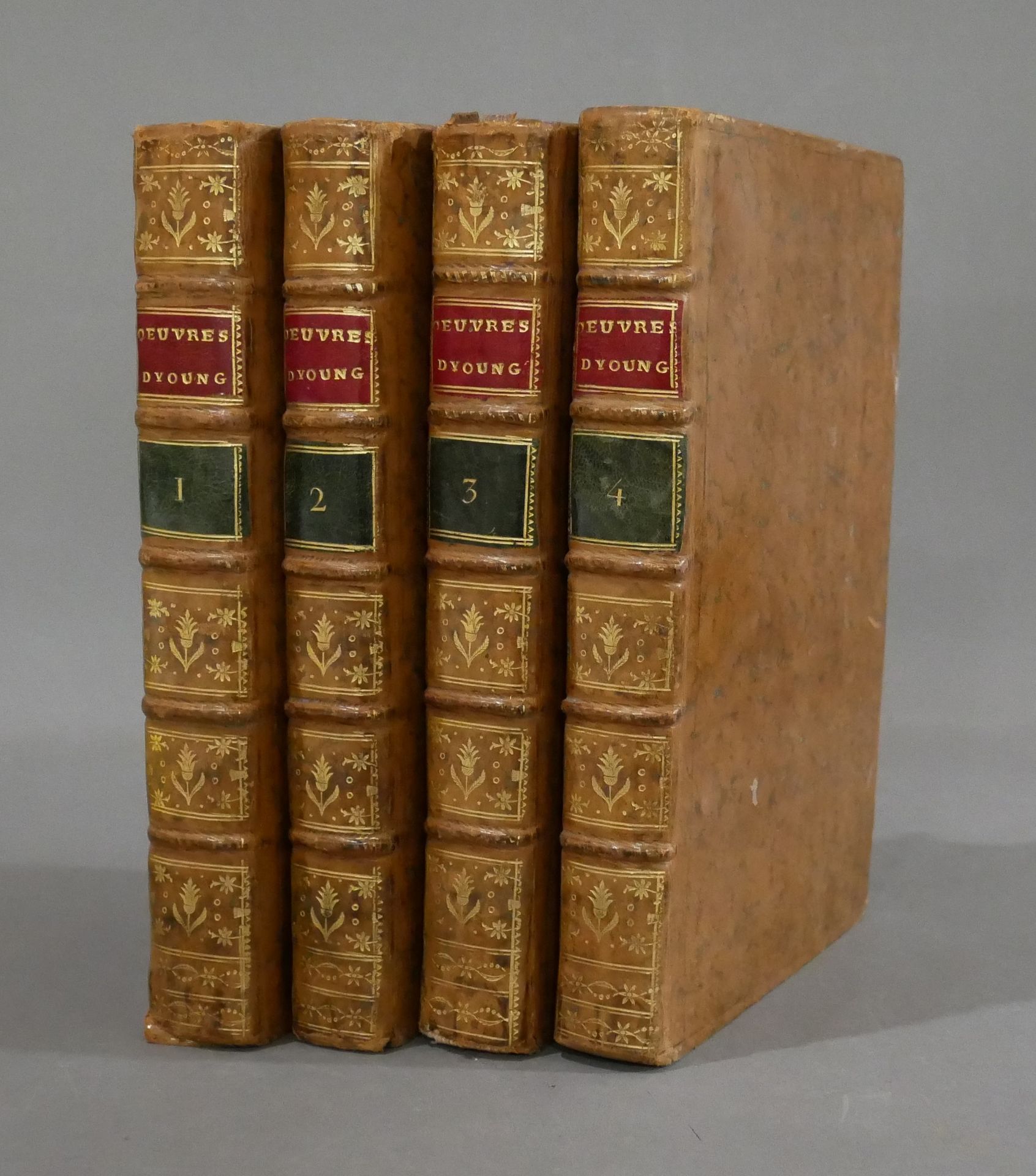 Null 年轻人的夜晚。

图尔先生从英文翻译过来的。

第二版，经更正，增加了《宗教的胜利》。

来自书商Lejay，1769年。

四卷，全皲裂的书脊，沉箱