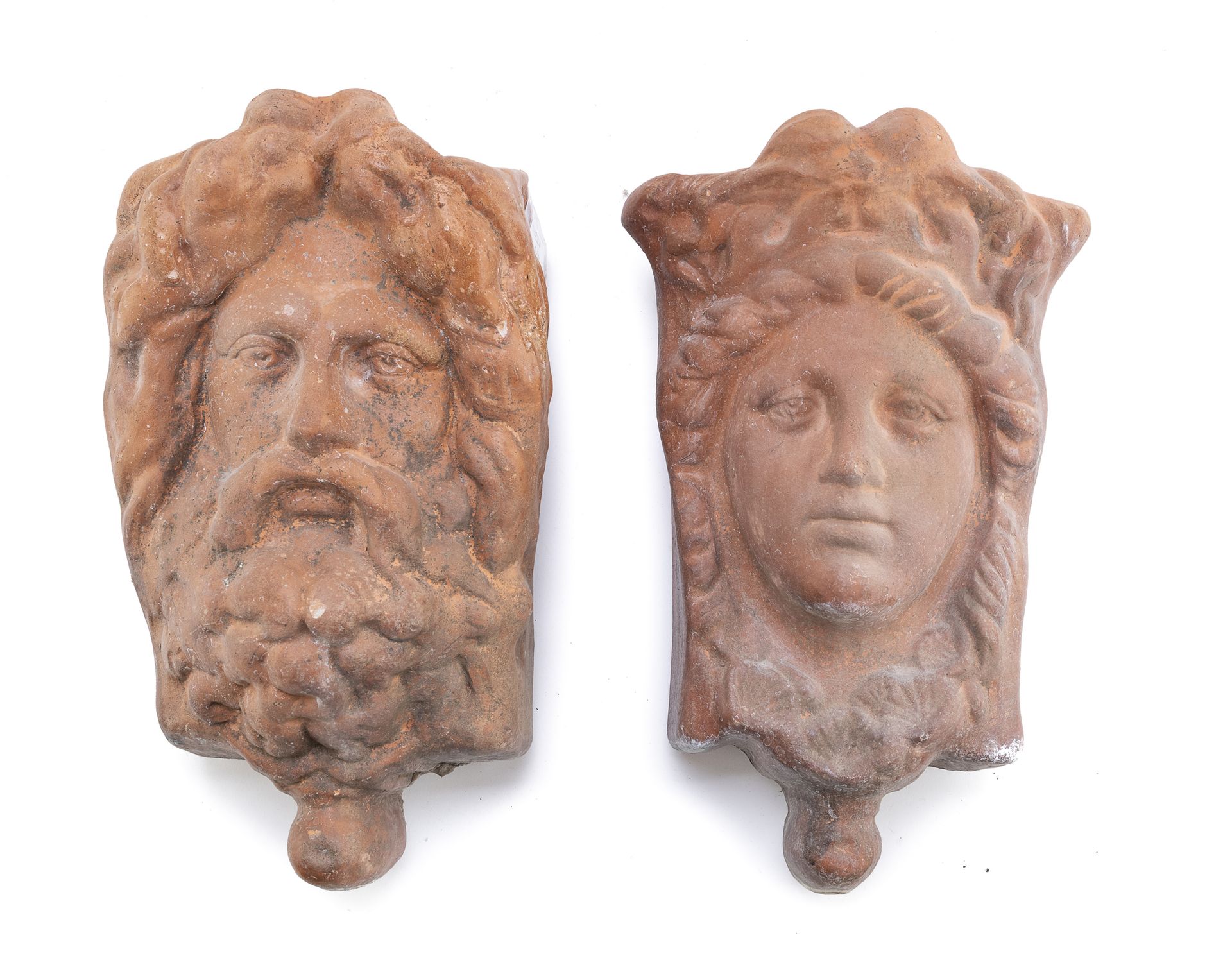 Null COPPIA DI VASI DA PARETE, STILE ARCHEOLOGICO XX SECOLO

in terracotta, con &hellip;