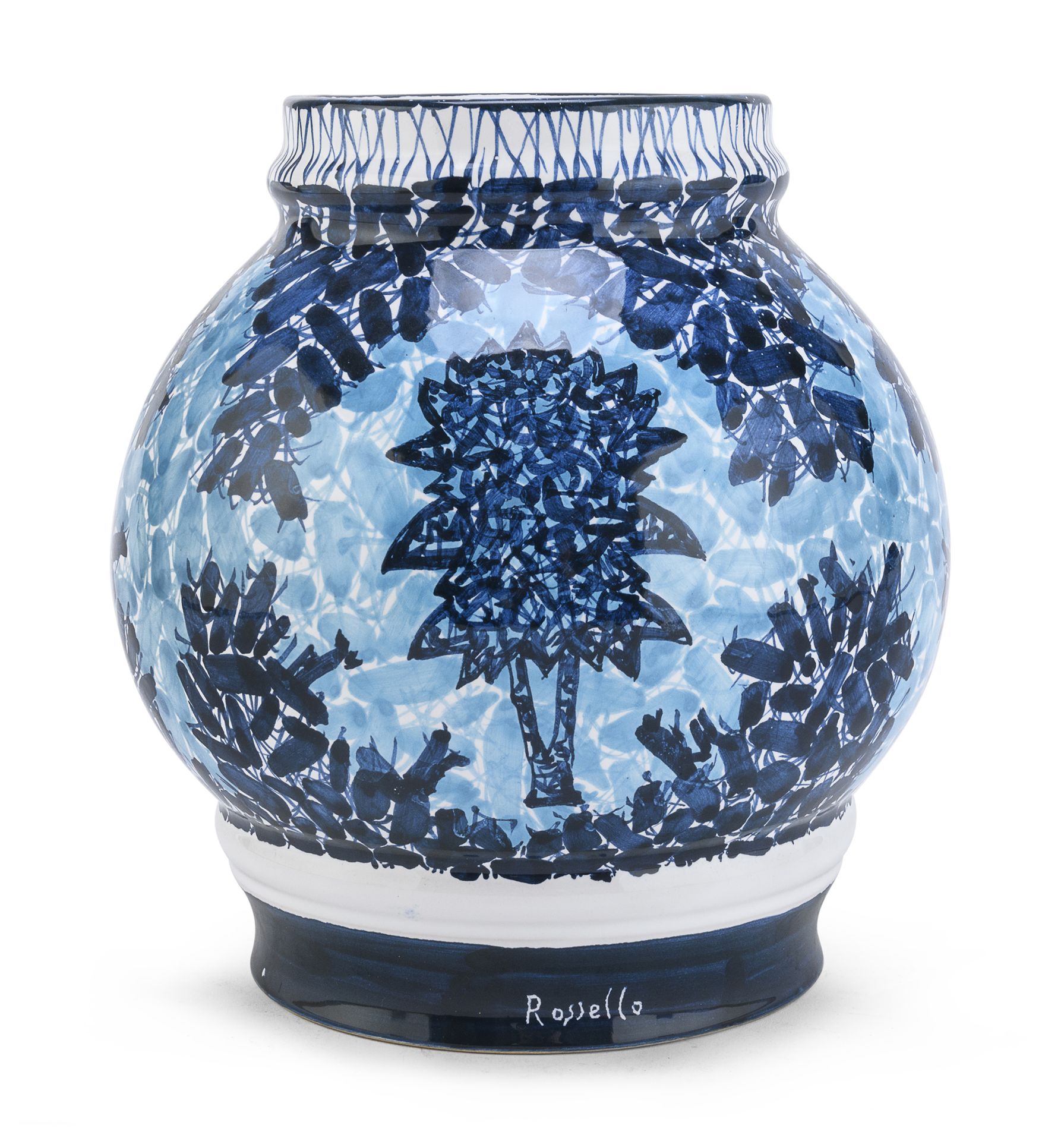 Null 陶瓷花瓶，圣乔治-阿尔比索拉，1970年代


蓝色和钴色珐琅，有叶子和小树的装饰。


装饰师马里奥-罗塞洛。


底下的品牌名称。


尺寸 cm&hellip;