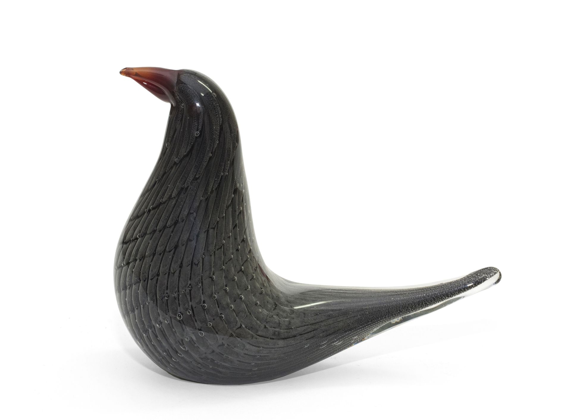 Null 玻璃鸟，穆拉诺 1970年代


手工制作，有银色的内含物和气泡。热应用的喙。


尺寸为15.5 x 20 x 8厘米。
