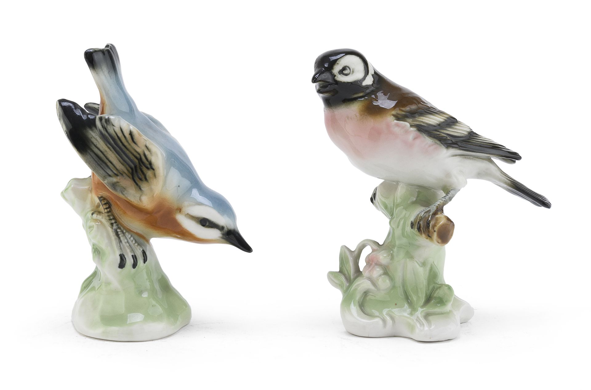 Null TWO PORCELAIN BIRDS FIGURES