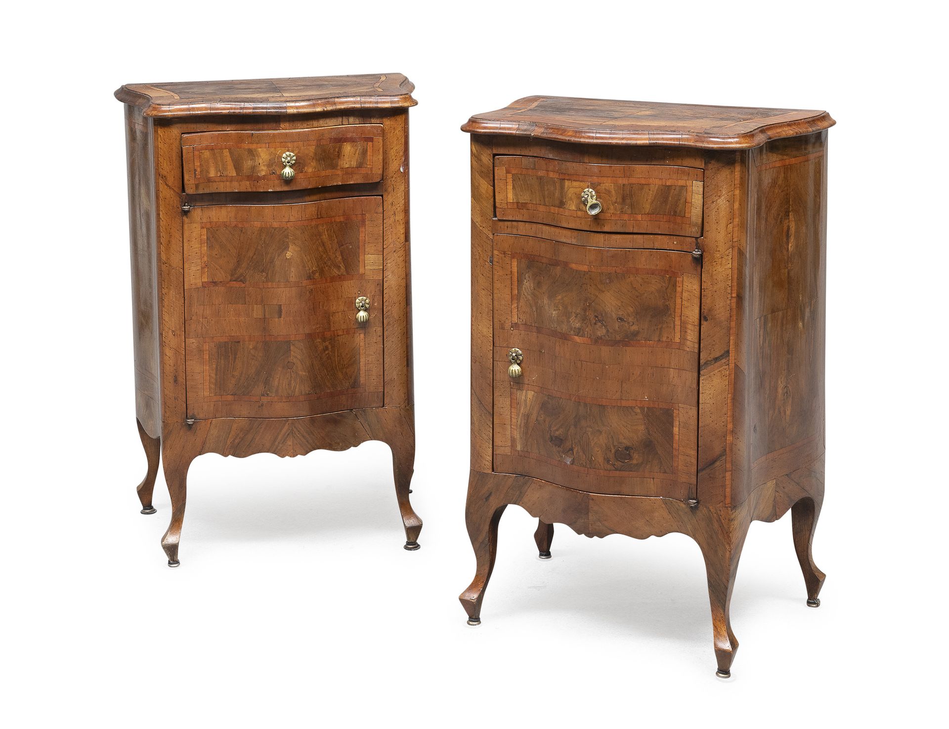 Null PAIR OF NIGHT TABLES IN WALNUT AND WALNUT BRIAR, LATE 18th CENTURY