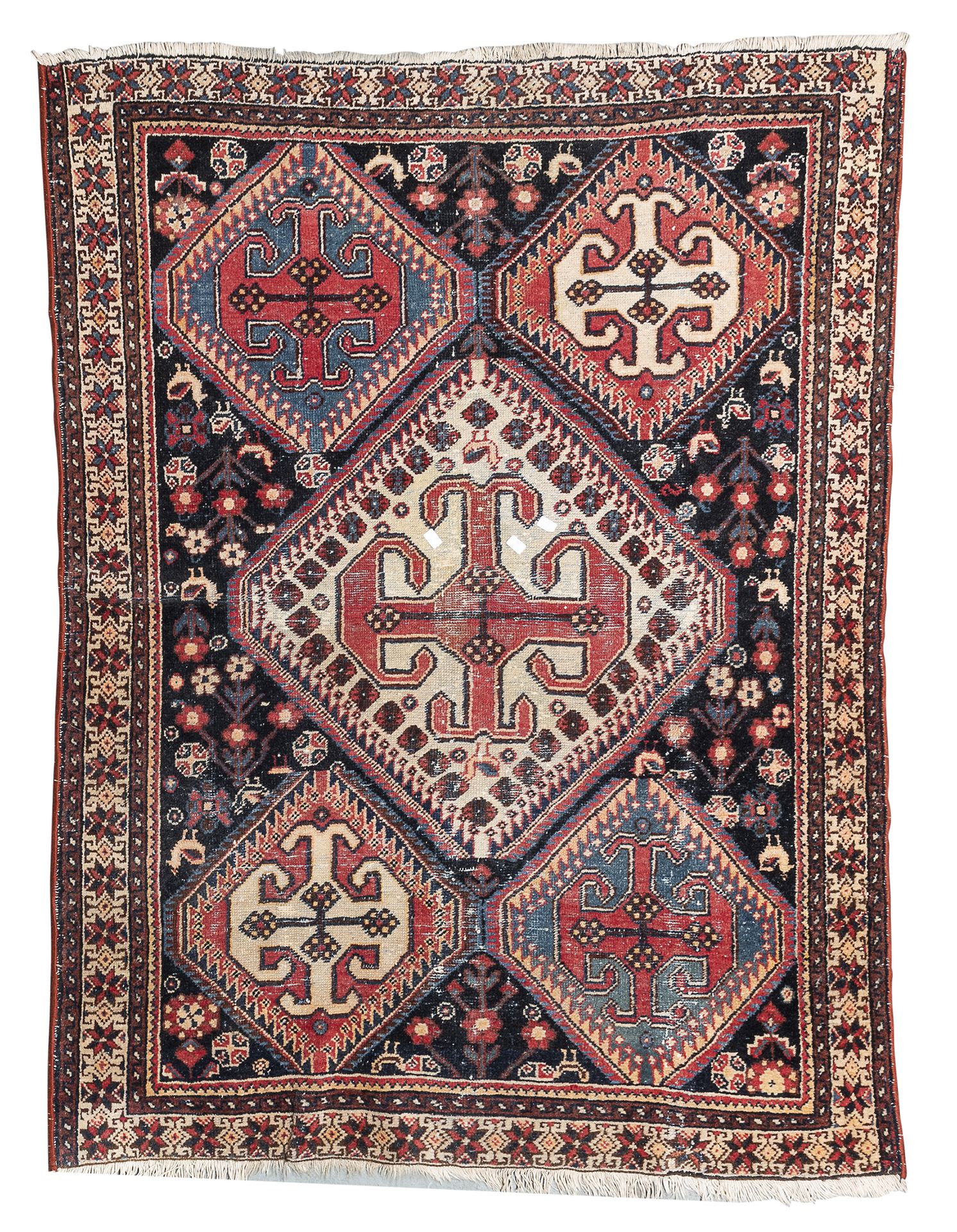 Null 高加索的Ciondzoresk地毯，20世纪初

有五个阶梯状的菱形奖章，中央区域有玫瑰花、花和动物的次要图案，背景为蓝色。

尺寸为170 x 13&hellip;