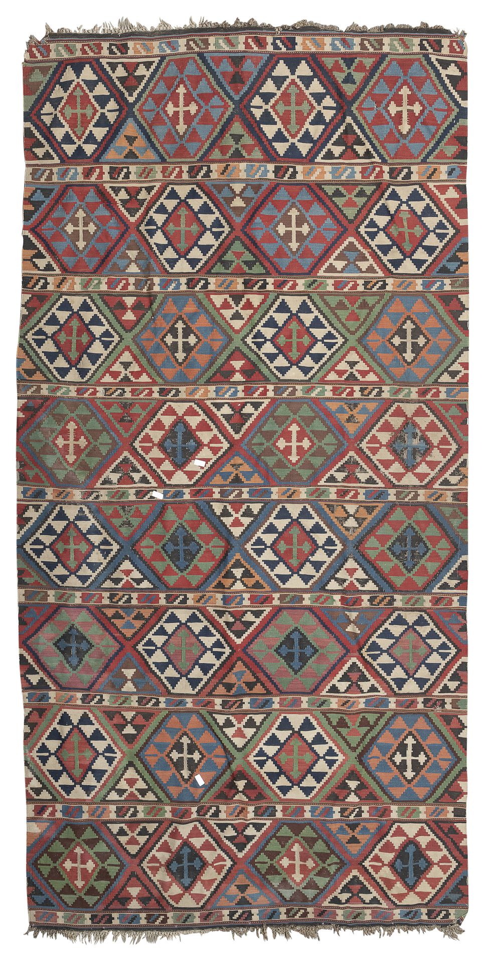 Null 基里姆地毯，安纳托利亚，20世纪初

带有多色的六角形设计，中心是一个十字架。

尺寸为290 x 155厘米。