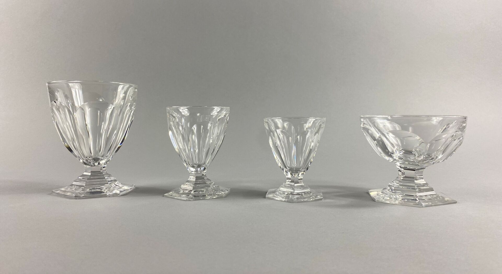 Null Baccarat, 

Part of a service in cut crystal Bourbon model.

Including twen&hellip;