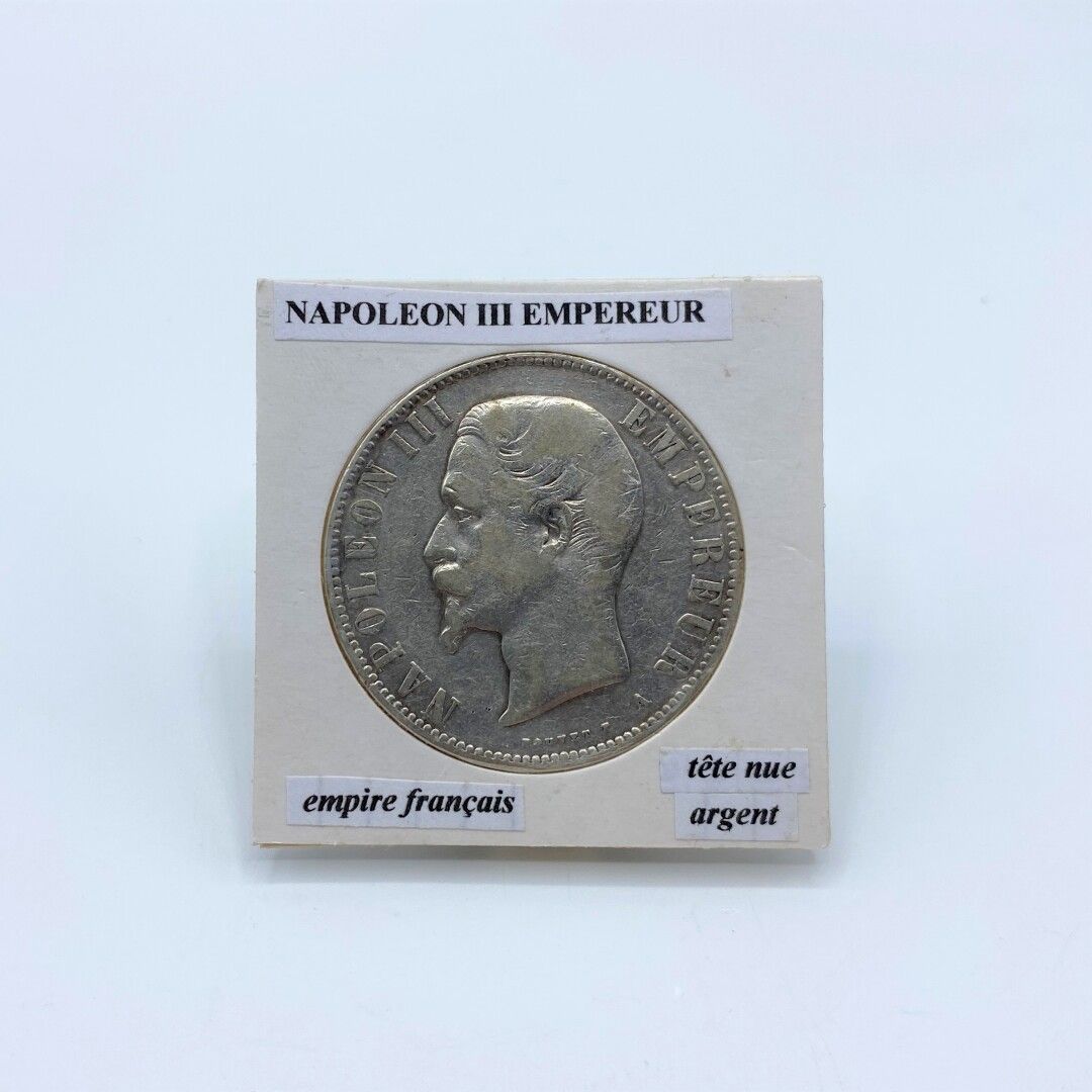 Null 法国--第二帝国(1852-1870)

5法郎银币，ECU型。

正面：拿破仑三世皇帝，光头 - 由Bouvet制作。

反面：5法郎在大帝国臂膀之&hellip;