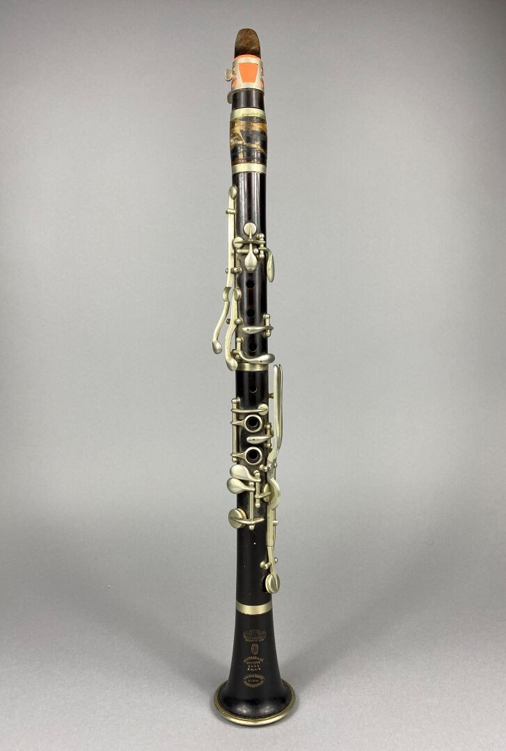 Null Clarinetto in palissandro 

Campana stampata da Gautrot Ainé.

L-57 cm

Cos&hellip;