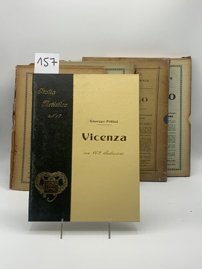 Null 157 [ANTIQUE BOOKS, HISTORY, ITALY]
Collection of 4 books from the collezio&hellip;