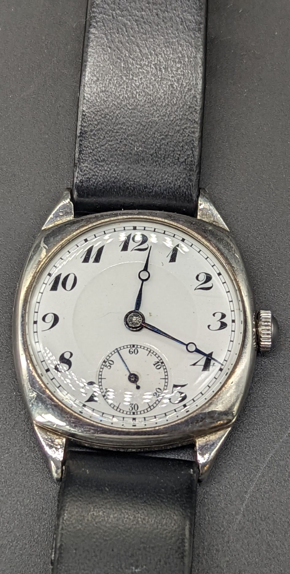 Arthur George An Art Deco silver gents wristwatch, silver case with London impor&hellip;