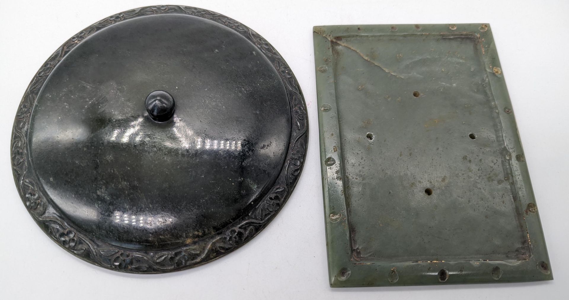 Null 两件18或19世纪莫卧儿印度玉器（一个大盖子和一个镜框） D.15cm