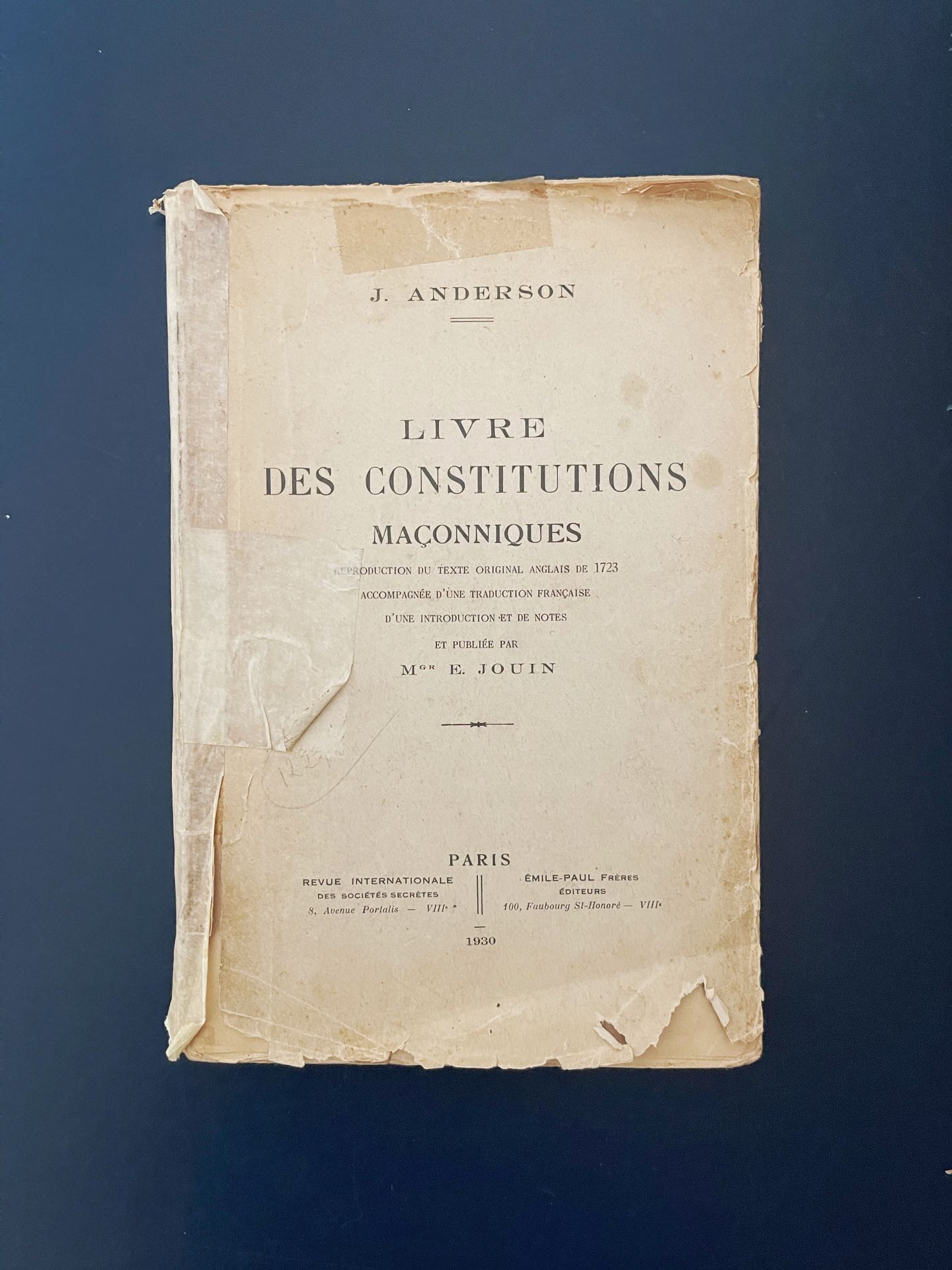 Livre des Constitutions maçonniques Monseigneur Ernest Jouin (1844-1932) fut un &hellip;