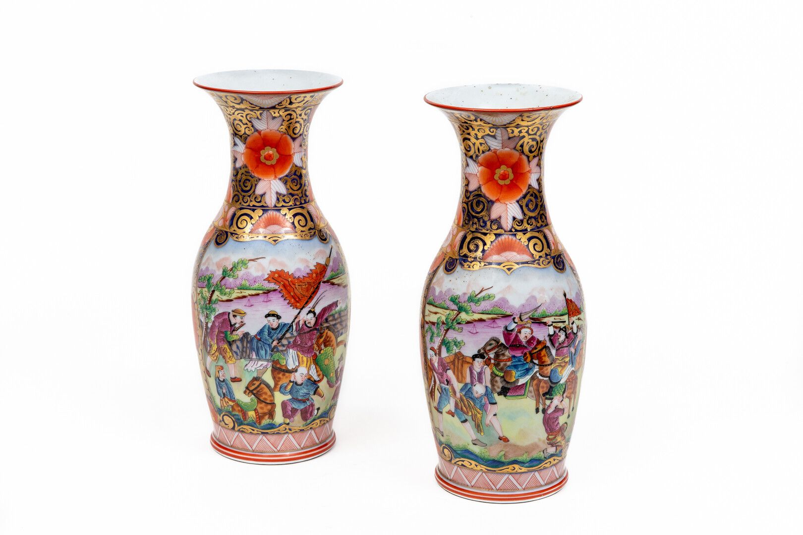 Null BAYEUX période Langlois (1812-1849).

Paire de vases en porcelaine à décor &hellip;