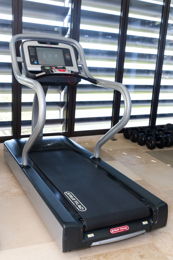 Null STAR TRAC treadmill model E-TRX.