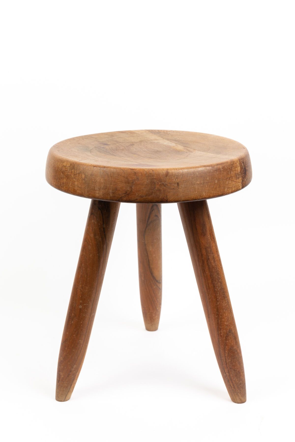 Null Charlotte PERRIAND (1903-1999). 
High tripod stool in wood, model "Berger".&hellip;