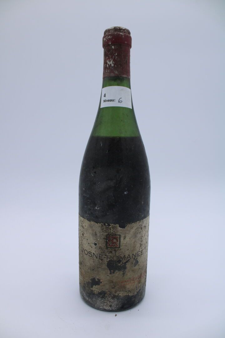 Null René Engel酒庄，Vosne-Romanée 1962年，水平6厘米，部分标签，胶囊被腐蚀