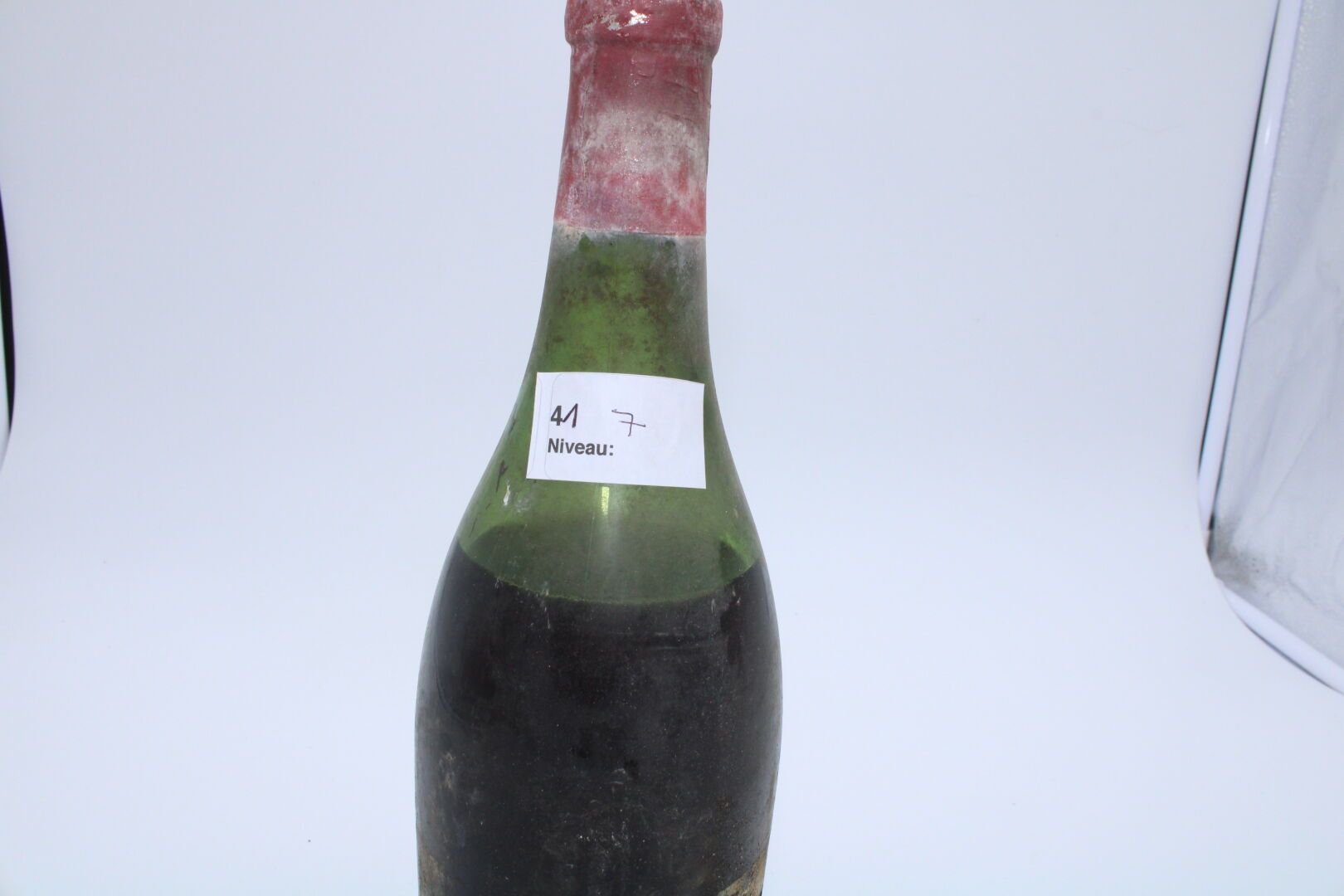 Null Domaine René Engel, Echezeaux大概是1962年，水平7厘米，无标签，腐蚀的瓶盖