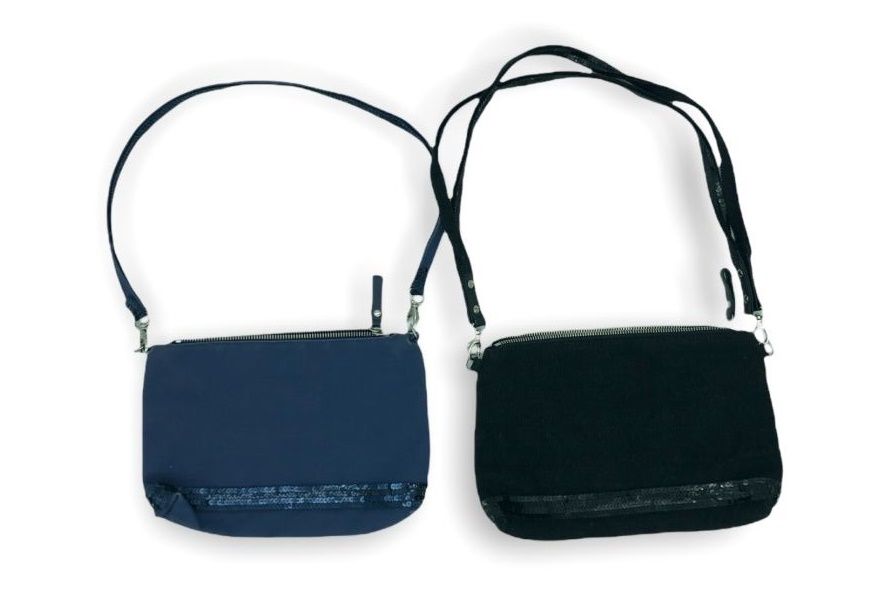 Null Vanessa BRUNO, deux sacs en toile et sequin, noir et bleu, fermeture zip, p&hellip;