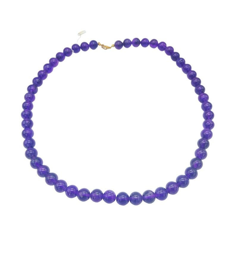 Null Necklace composed of 53 balls of amethyst (diam. Approx. 11.5 mm), clasp 

&hellip;