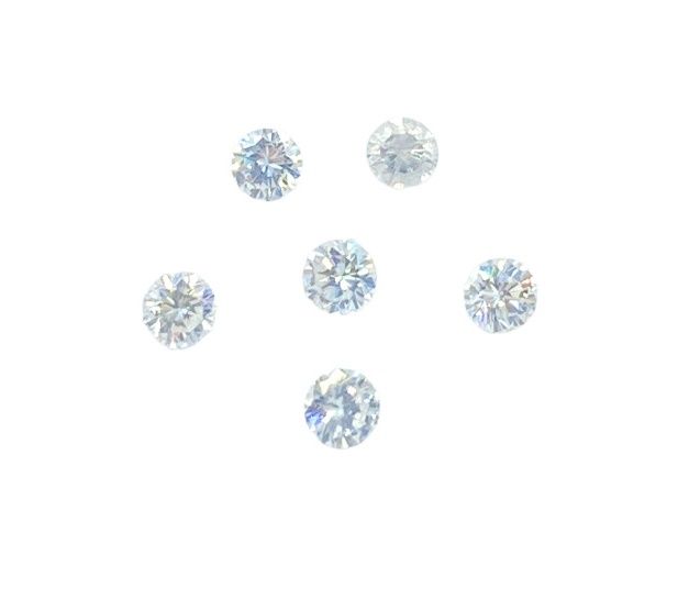 Null Six diamants sur papier, taille brillant, total env. 0.75 ct