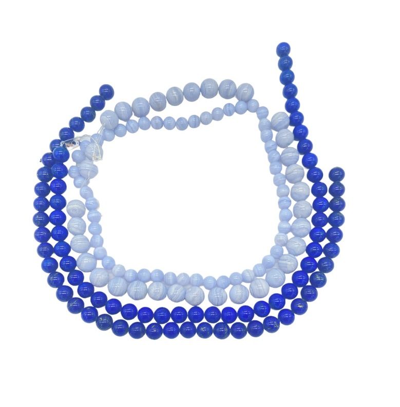 Null Four rows of pearls, two of lapis lazuli and two of agate, on wire, unmount&hellip;