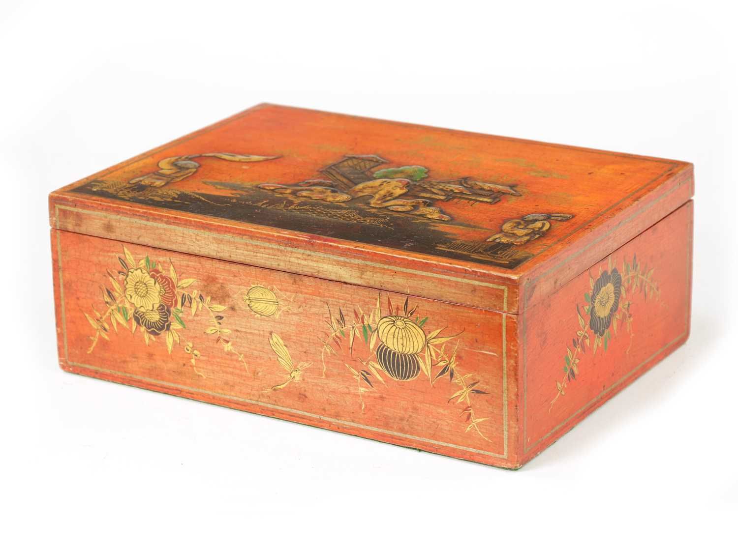 A 19TH CENTURY RED LACQUER AND CHINOISERIE DECORATED BOX SCATOLA DECORATA IN LAC&hellip;