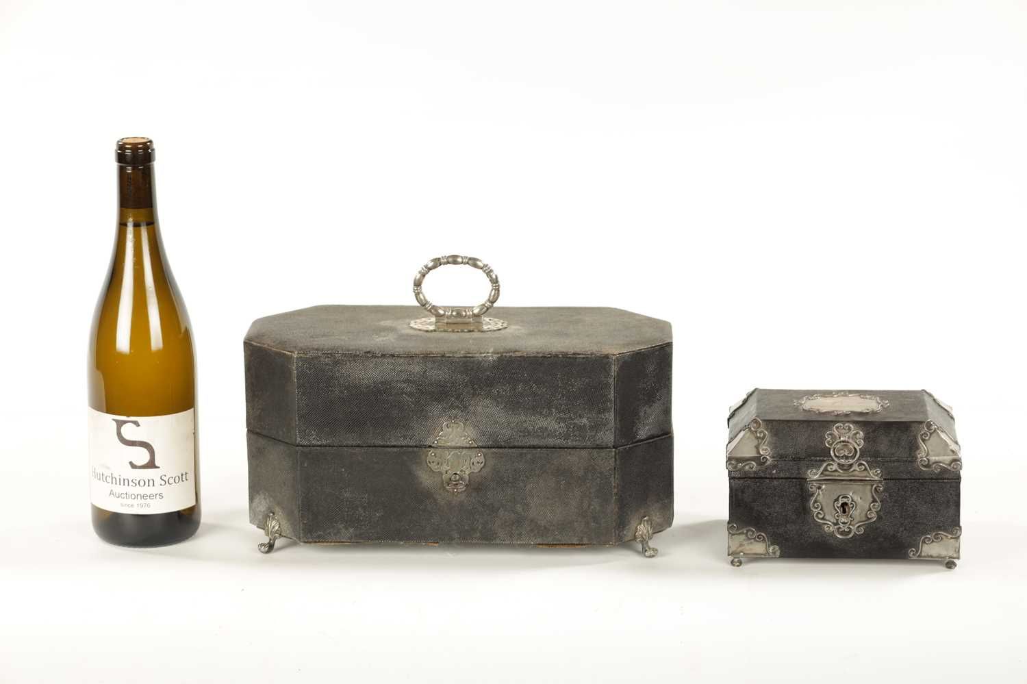 AN 18TH CENTURY SHAGREEN CADDY BOX AND A SIMILAR SMALLER CASKET SCATOLA DA CADDO&hellip;