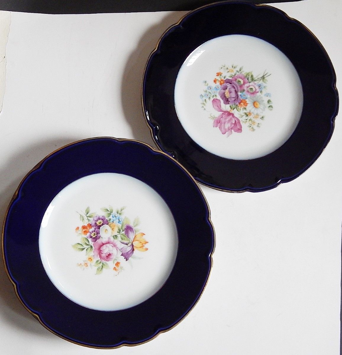 Null Lot de 4 assiettes plates,Hutschenreuther porcelaine,diamètre env.27,5cm,en&hellip;