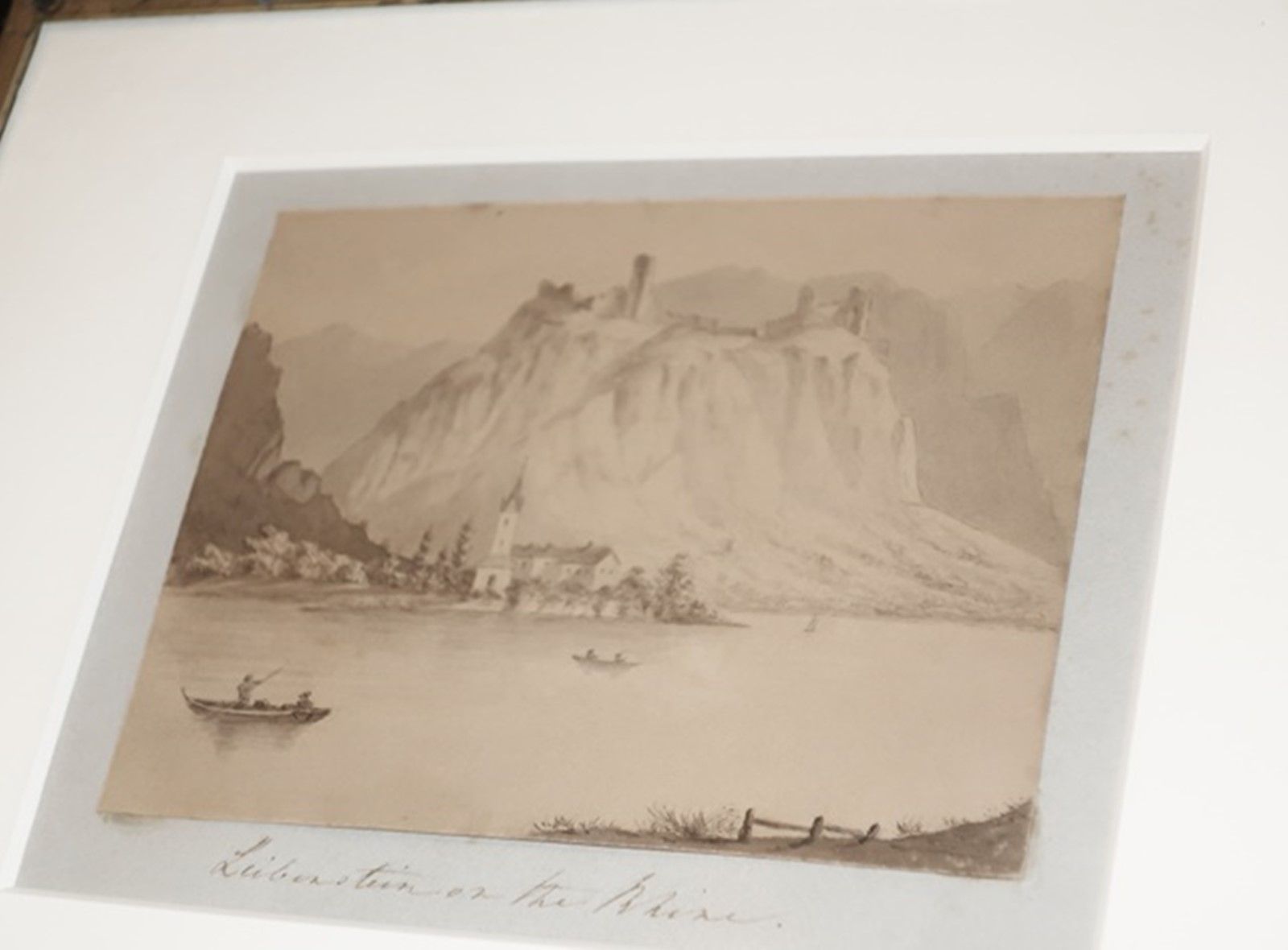 Null "利本施泰因的景色"，深褐色水彩与水洗深褐色墨水，难以辨认的签名，19 世纪上半叶，约 11.5x15.2 厘米，玻璃后装裱