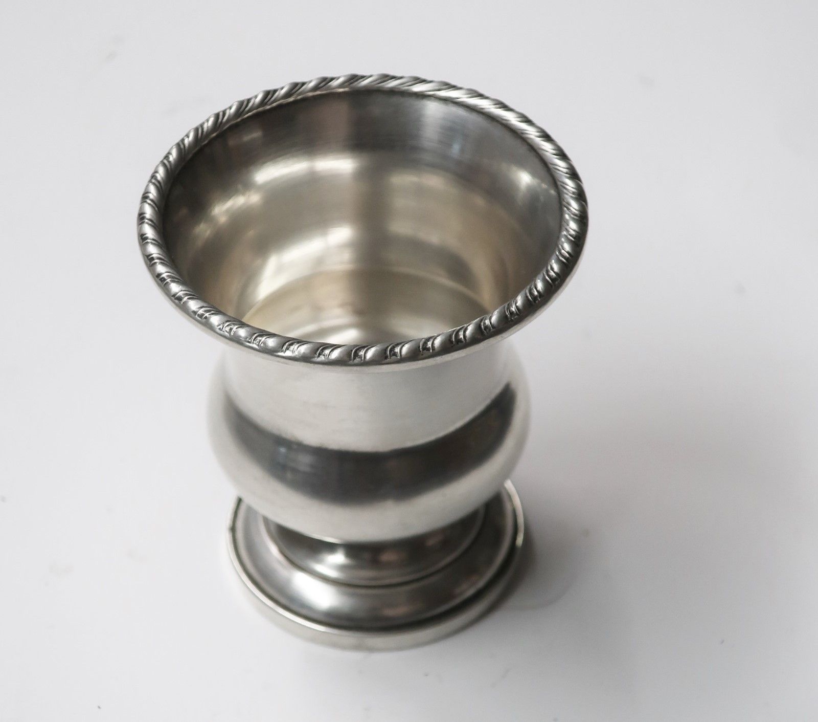 Null Ziergefäß, Sterling Silber, weighted, Höhe ca. 7cm, Durchmesser ca. 6,5cm