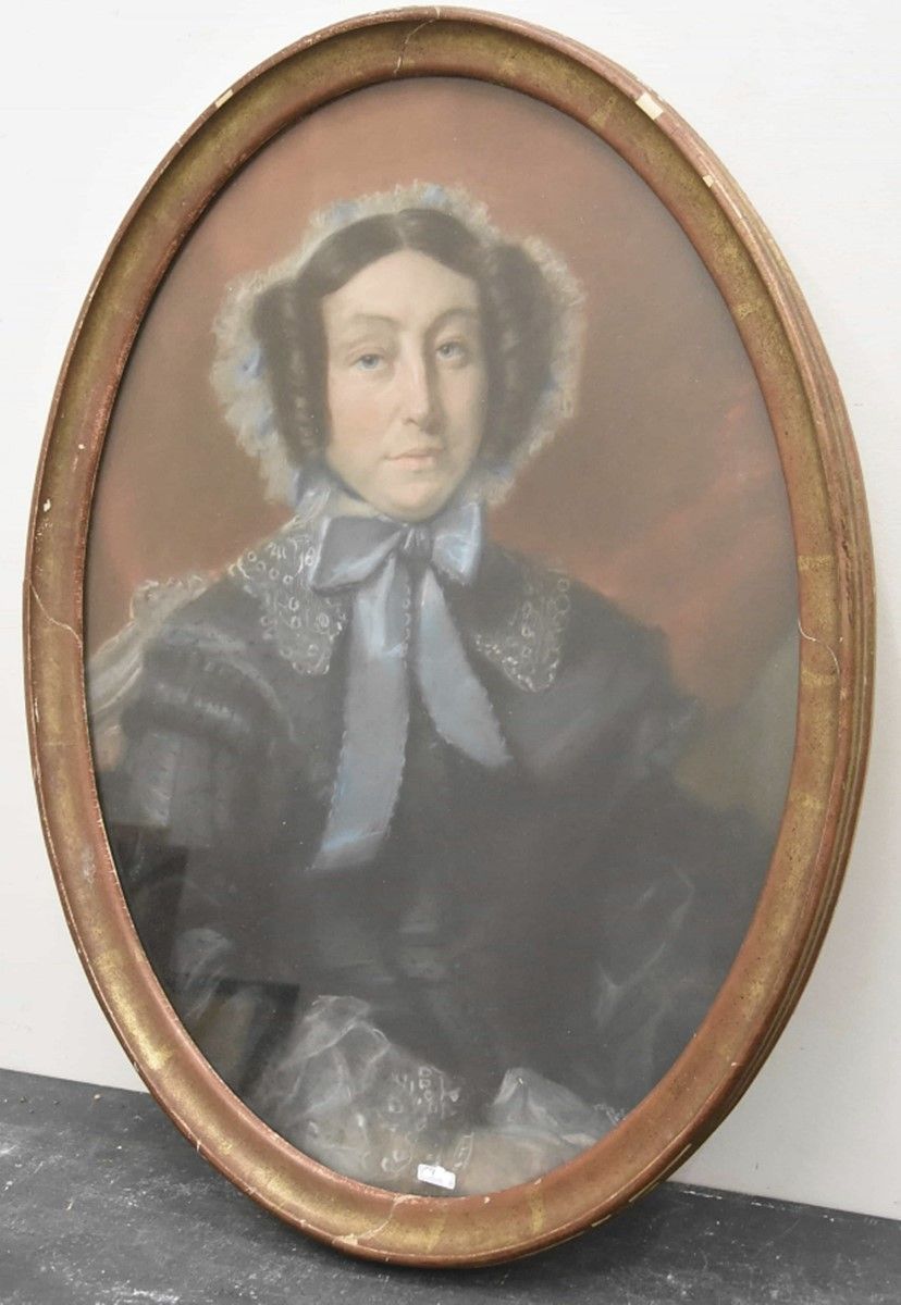 Null "一位女士的椭圆形肖像"，纸上粉彩画，19 世纪，约 71 x 50 厘米