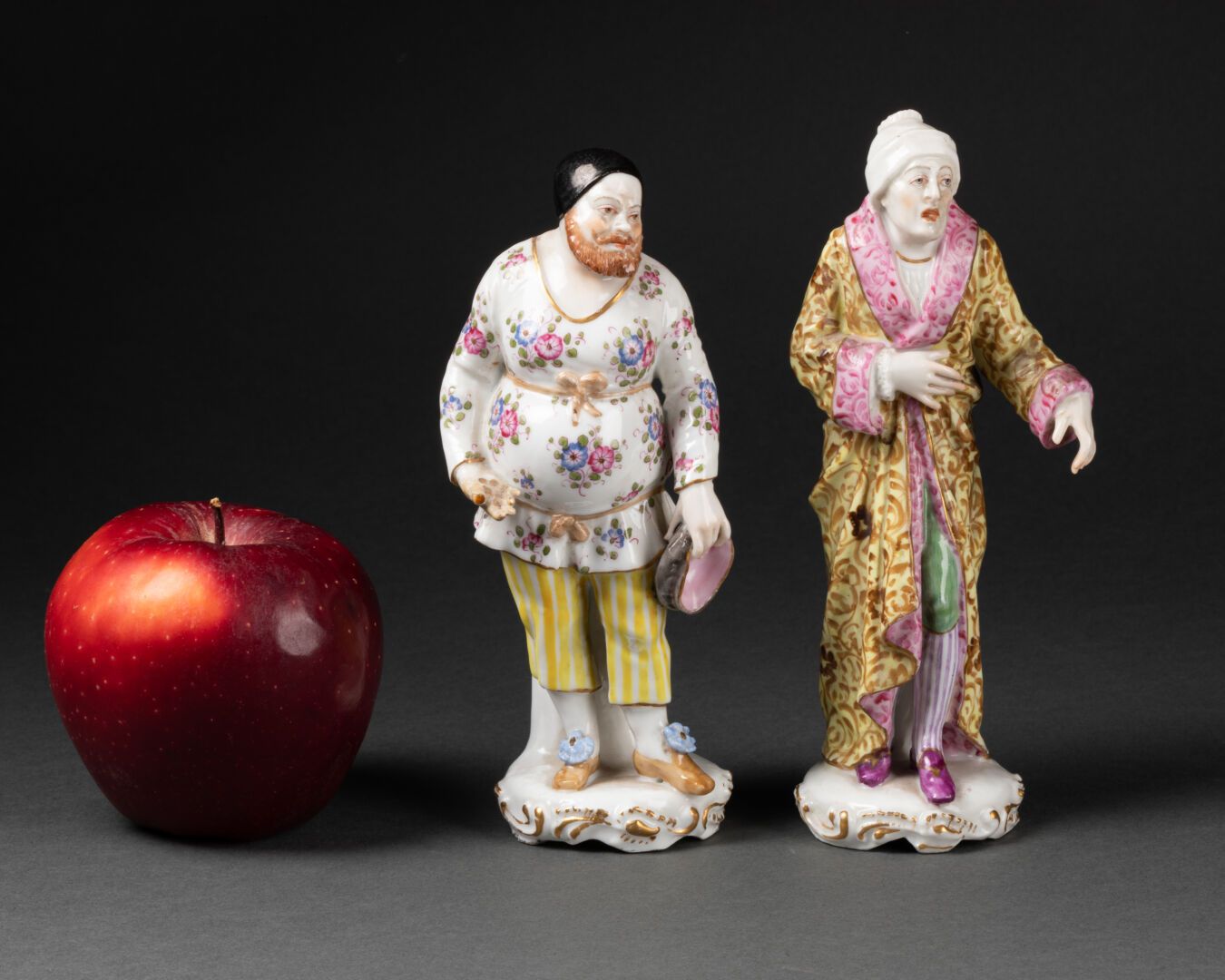 MEISSEN - XIXe siècle Two theatrical SUJETS 

Polychrome enamelled porcelain 

H&hellip;