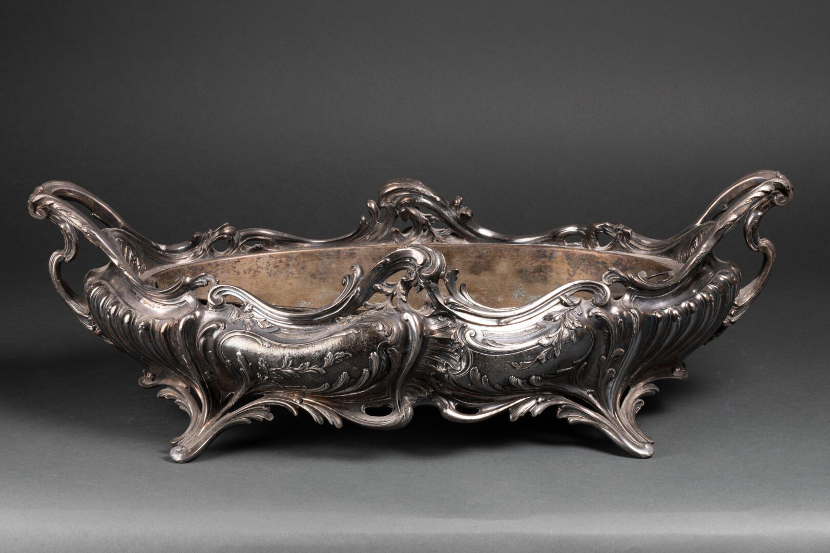 Epoque Napoléon III (1851-1870) Important JARDINIERE of table with decoration of&hellip;