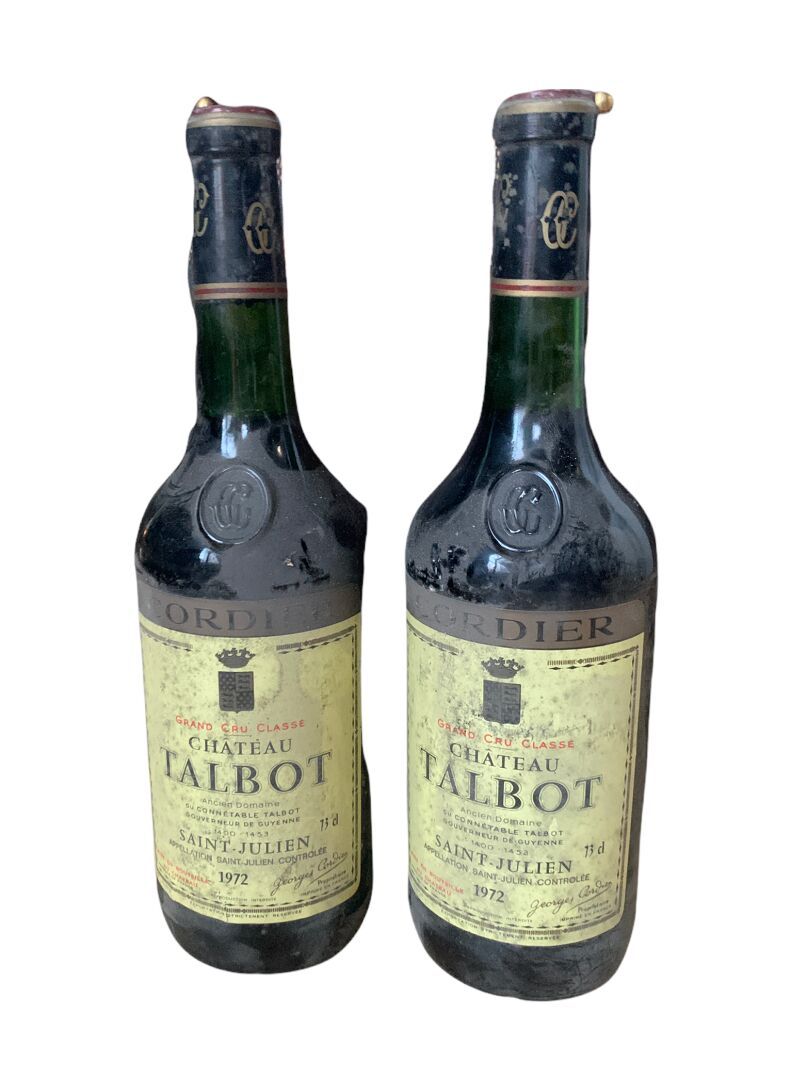 Null 2B Château Talbot 

Saint-Julien 1972 

Salissures, piqûres sur les étiquet&hellip;