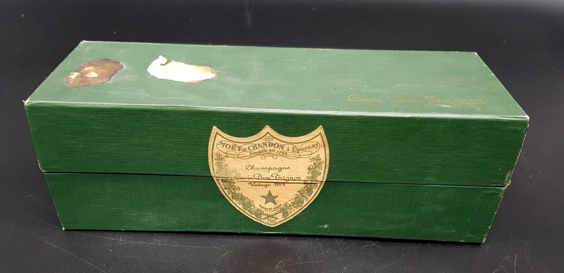 Null 1B de Champagne cuvée Dom Pérignon 

Vintage 1973 

Dans sa boîte scellée