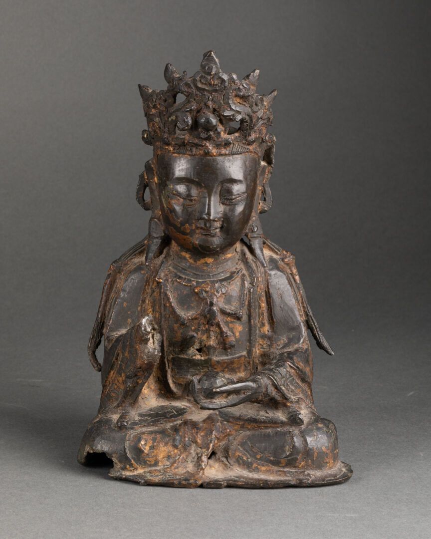 CHINE - Dynastie MING (1368-1644) BOUDDHA in meditativer Haltung. 

Bronze, pati&hellip;