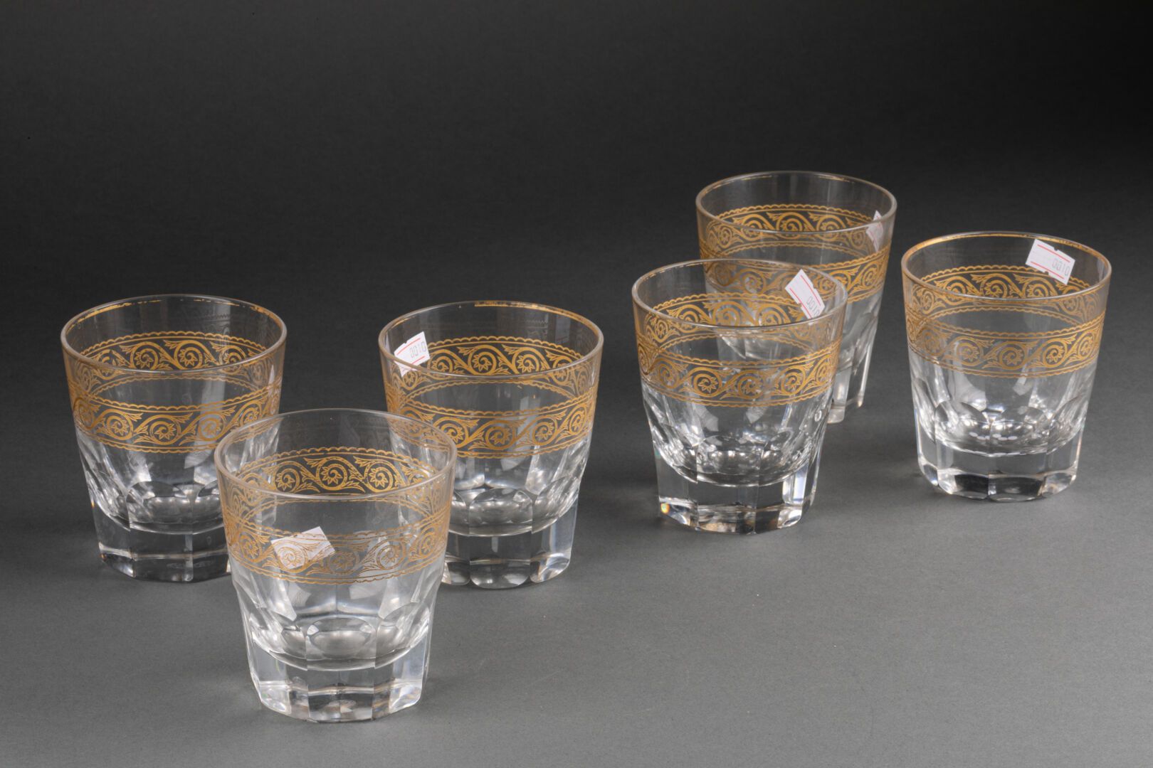 BACCARAT - Modèle Eldorado Suite of six WHISKY GLASSES 

The decoration of a fri&hellip;