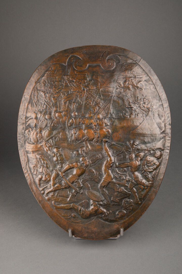 Bouclier en bronze dans le gout de la renaissance 文艺复兴风格的青铜盾牌，展示了一个围攻的场景。可能是1480&hellip;
