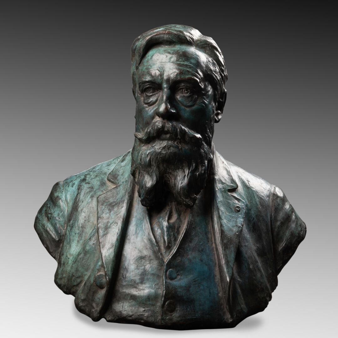 Auguste MAILLARD (1864-1944) Buste de notable, 1920
Bronze à patine verte
Signé &hellip;